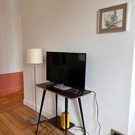 Un Fabuleux Decor Pour Un Chaleureux Appartement Paris Exterior photo