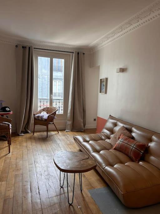 Un Fabuleux Decor Pour Un Chaleureux Appartement Paris Exterior photo