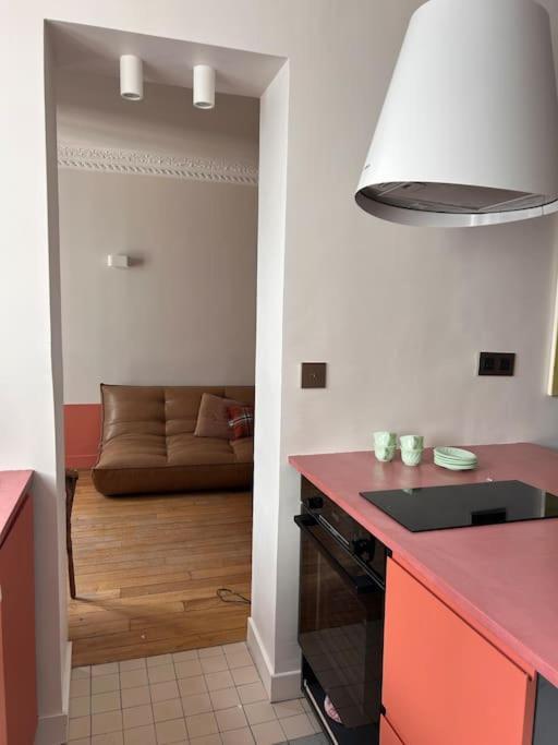 Un Fabuleux Decor Pour Un Chaleureux Appartement Paris Exterior photo